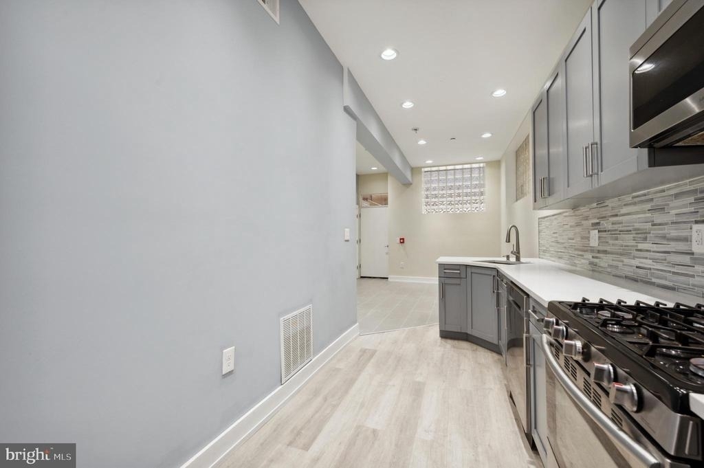 2024 E Fletcher Street - Photo 2