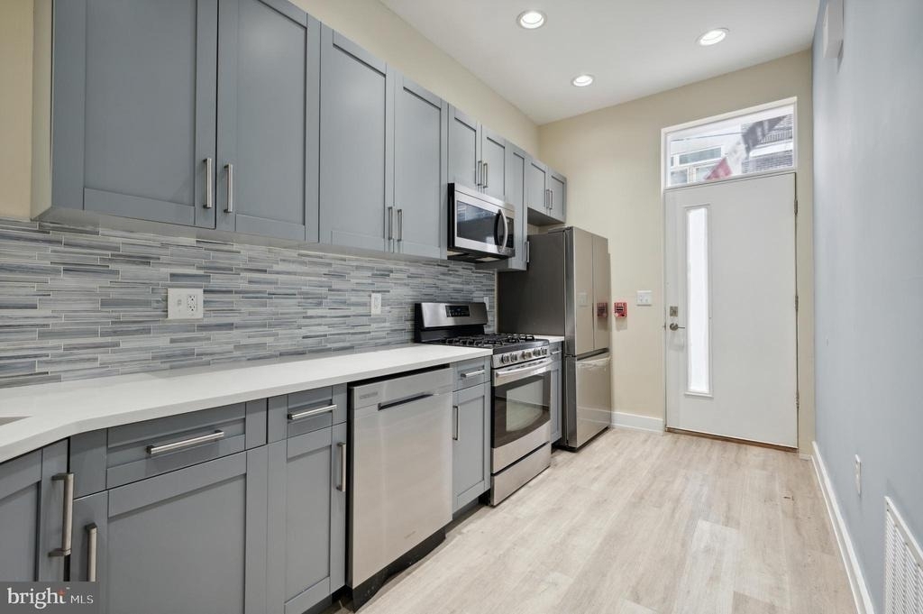 2024 E Fletcher Street - Photo 4