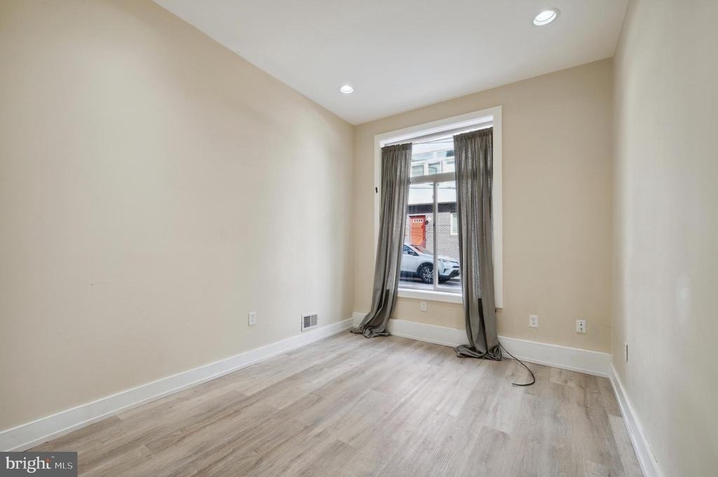 2024 E Fletcher Street - Photo 12