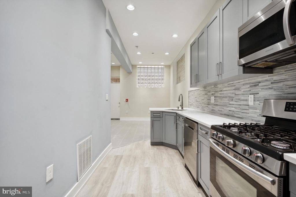 2024 E Fletcher Street - Photo 3