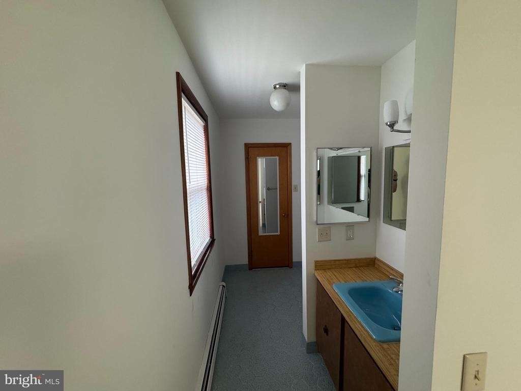1305 Hawthorne Lane - Photo 10