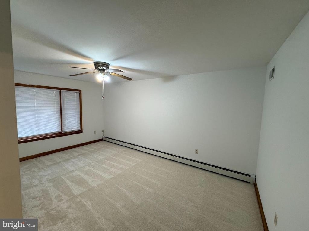 1305 Hawthorne Lane - Photo 20