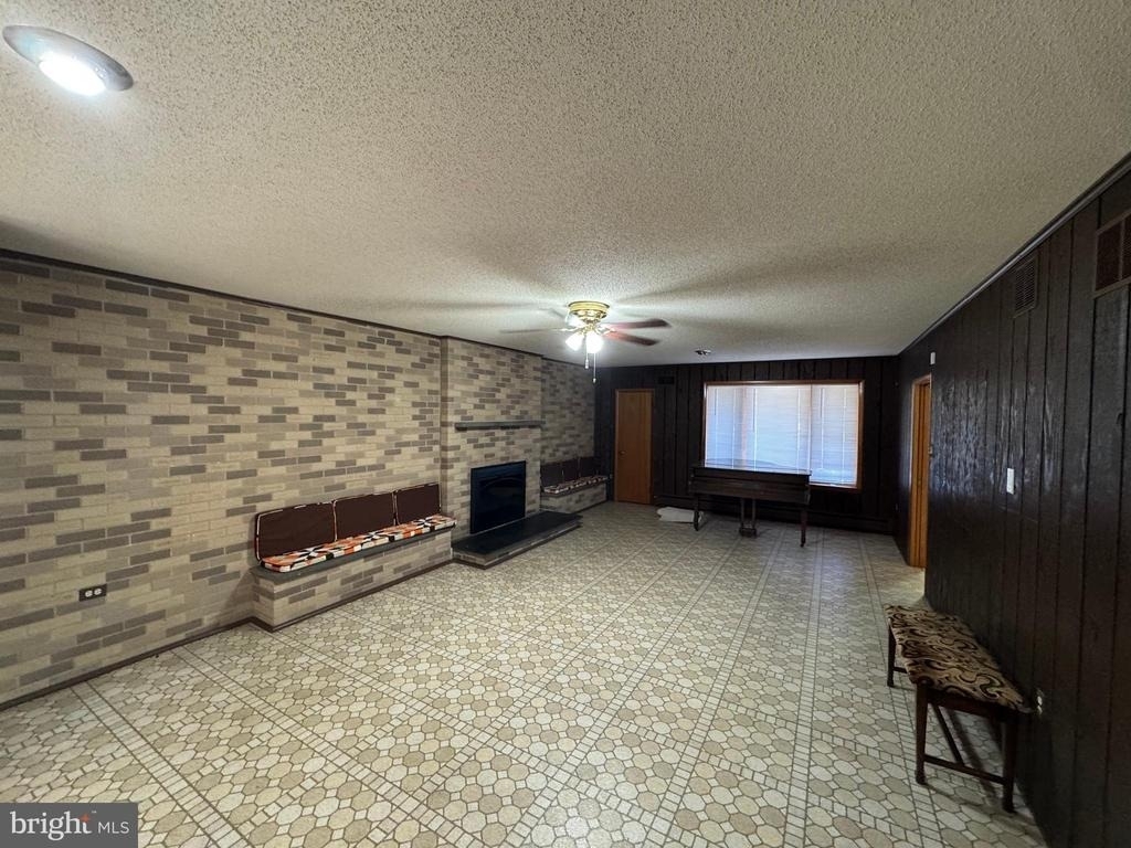 1305 Hawthorne Lane - Photo 28