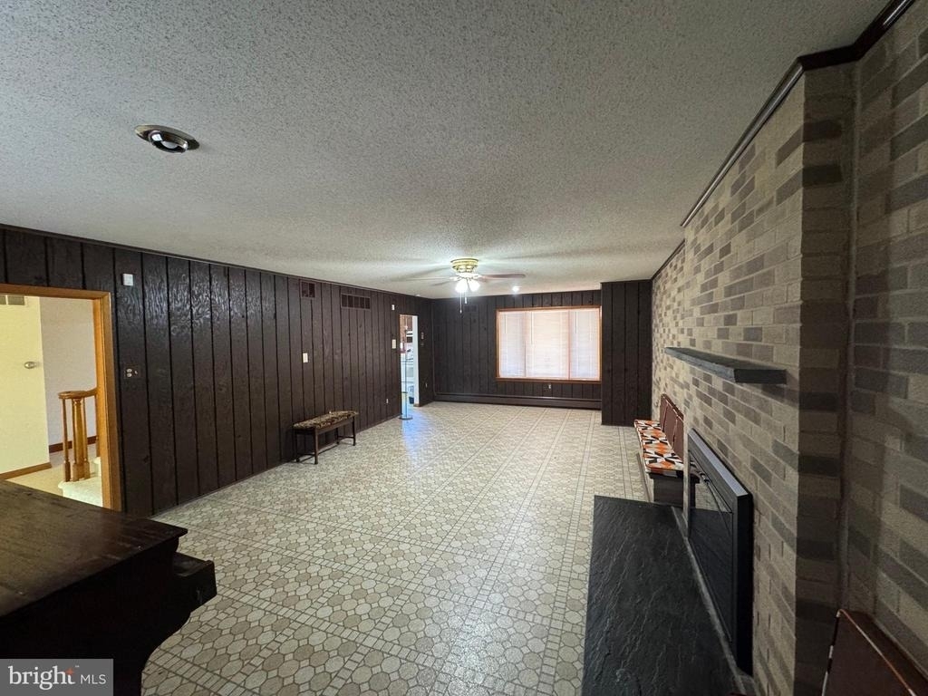 1305 Hawthorne Lane - Photo 29