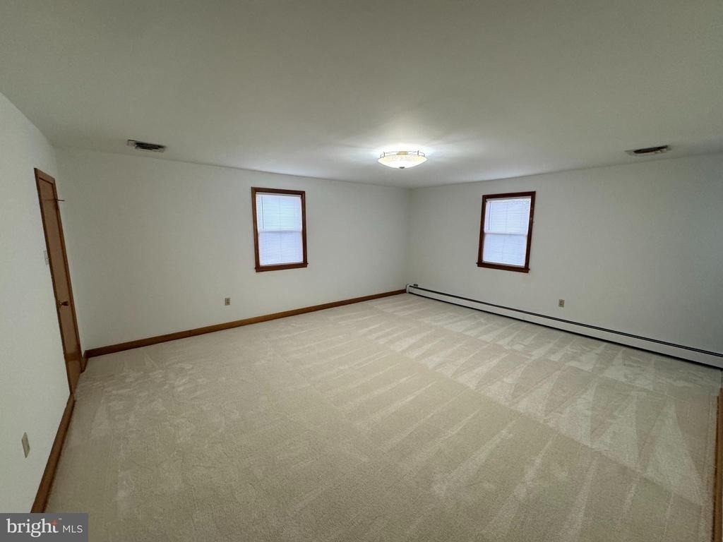 1305 Hawthorne Lane - Photo 8