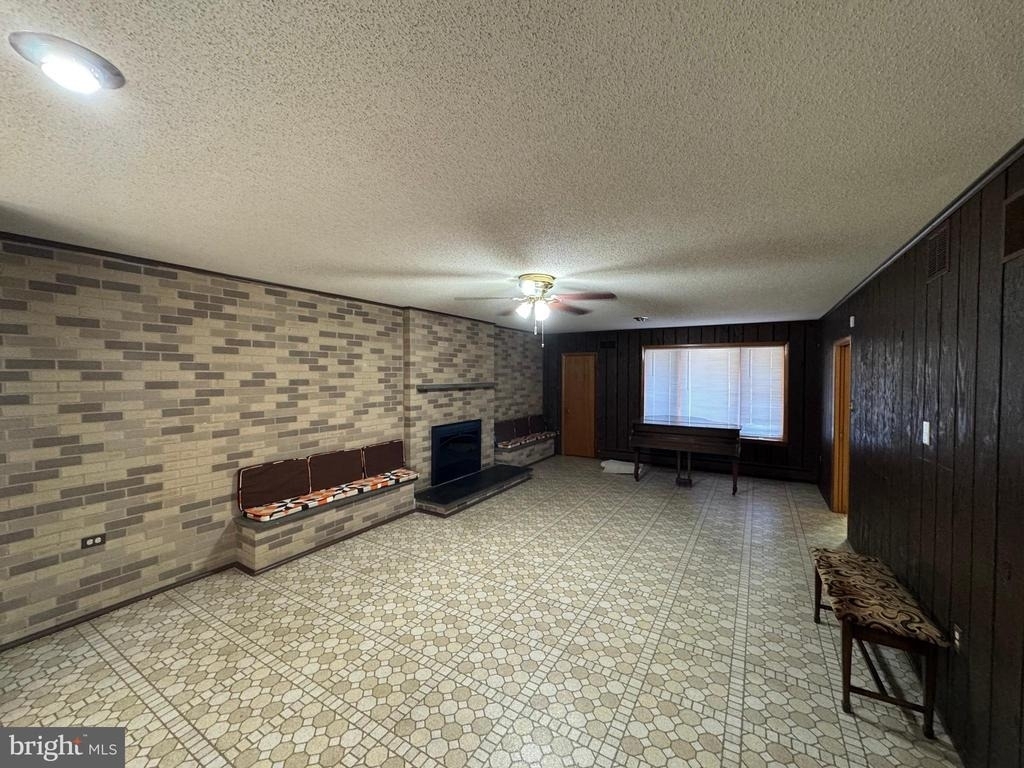 1305 Hawthorne Lane - Photo 30