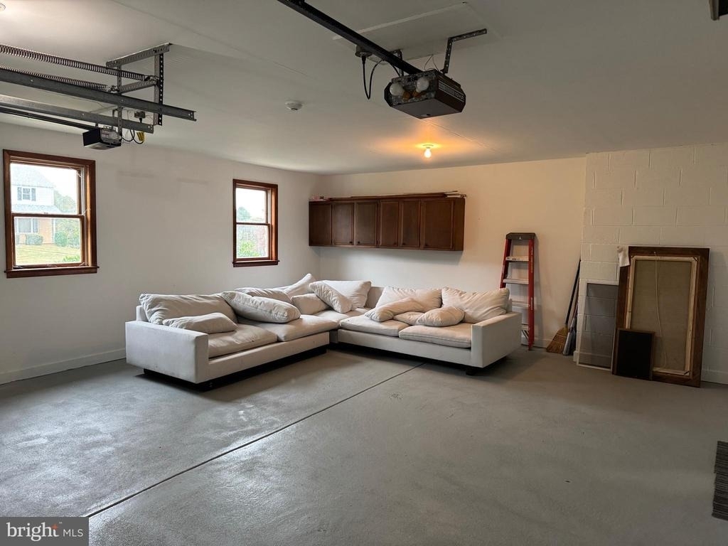 1305 Hawthorne Lane - Photo 32