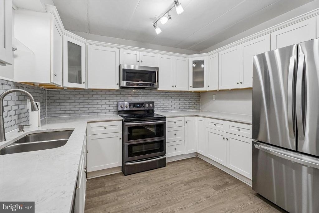 400 Glendale Road - Photo 3