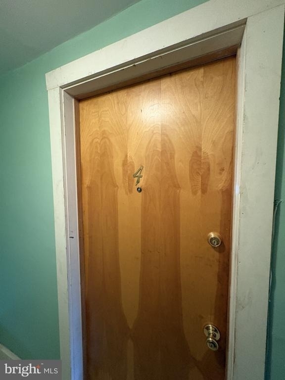 119 Maffitt Street - Photo 1