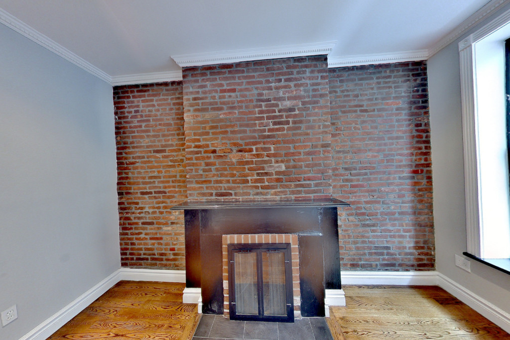 Bedford Street - Photo 2