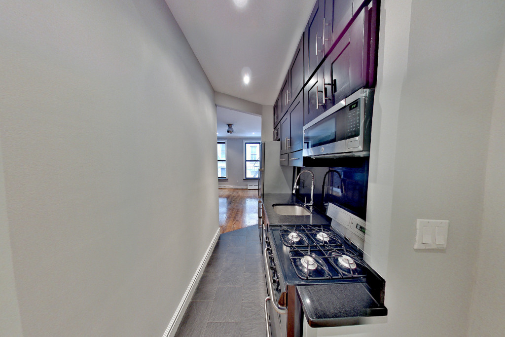 Bedford Street - Photo 3