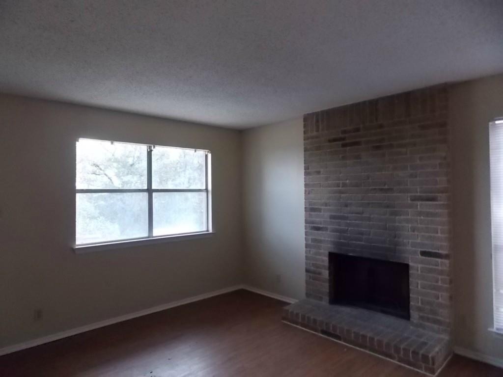 8104 Dunn St - Photo 1