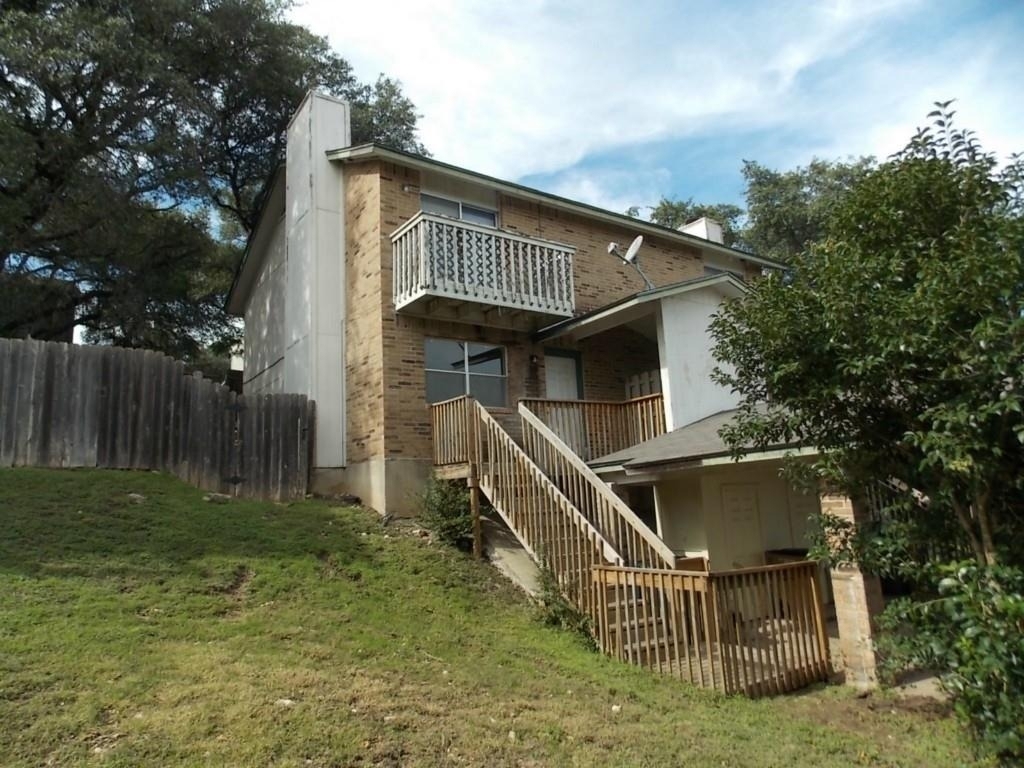 8104 Dunn St - Photo 0