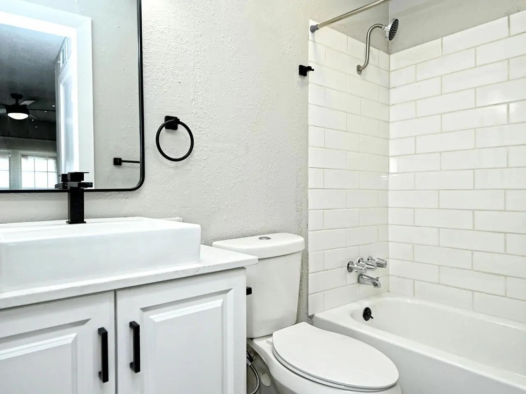 1720 Wooten Park Dr - Photo 19