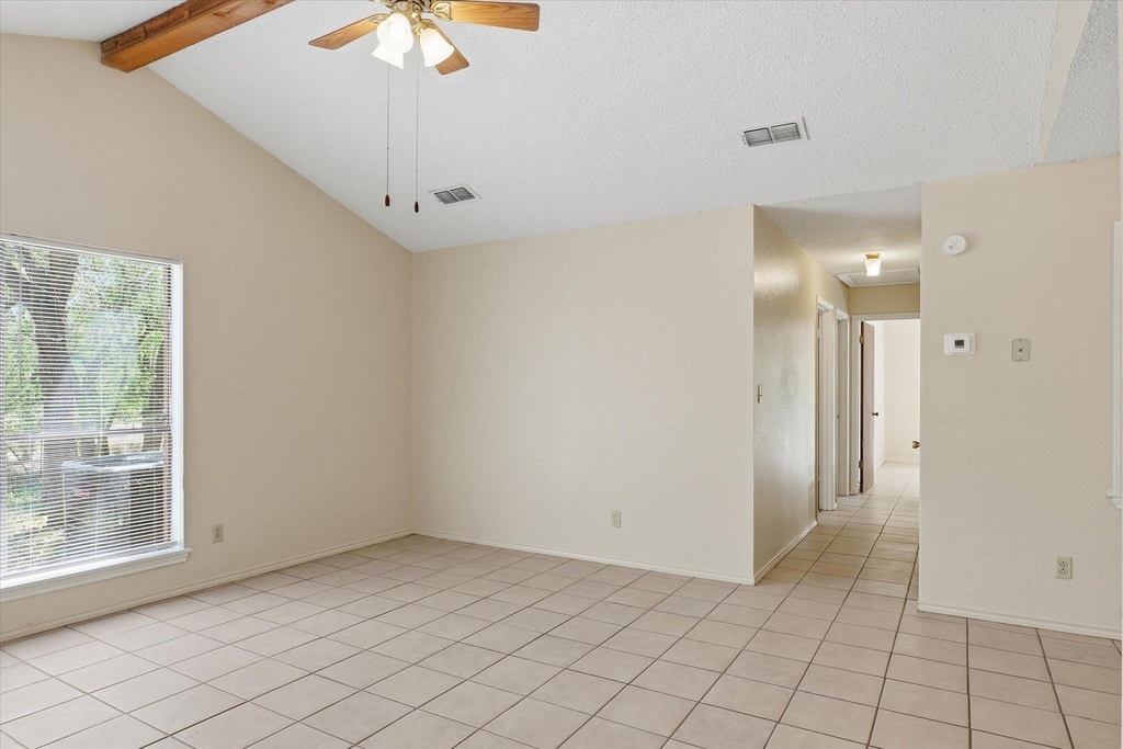 405 Whitetail Dr - Photo 5