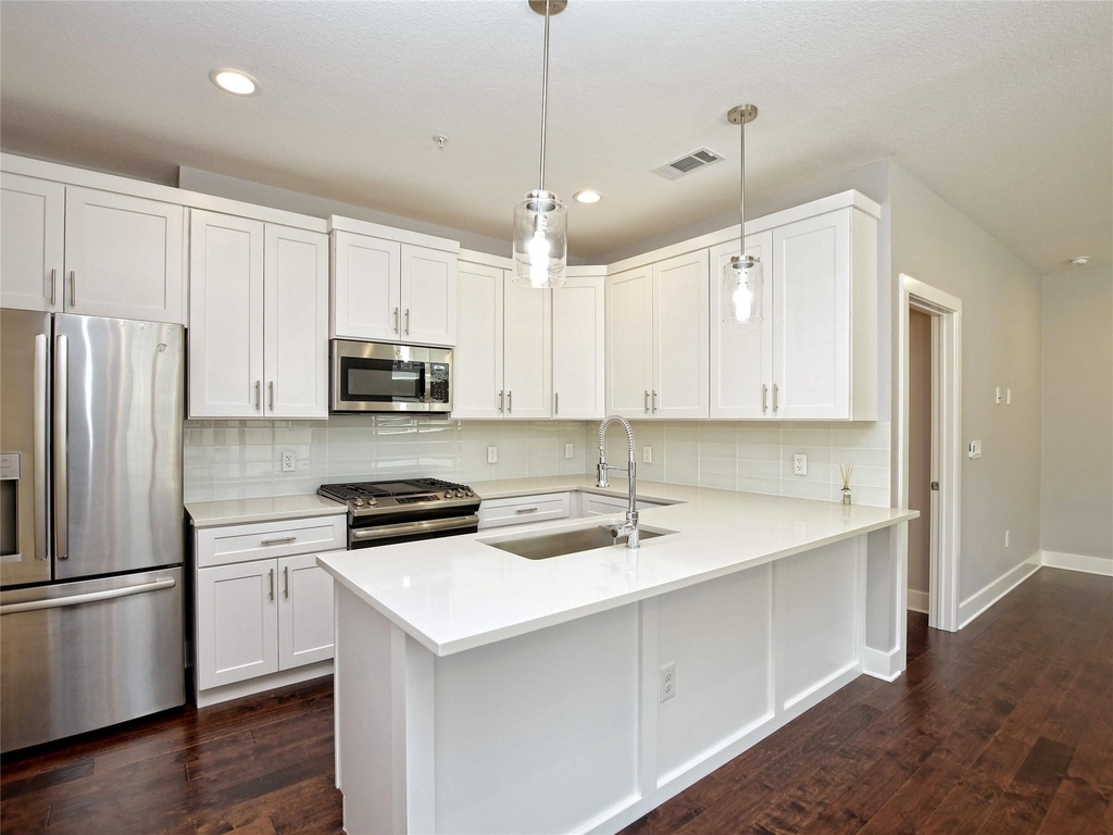 1130 Lott Ave - Photo 10