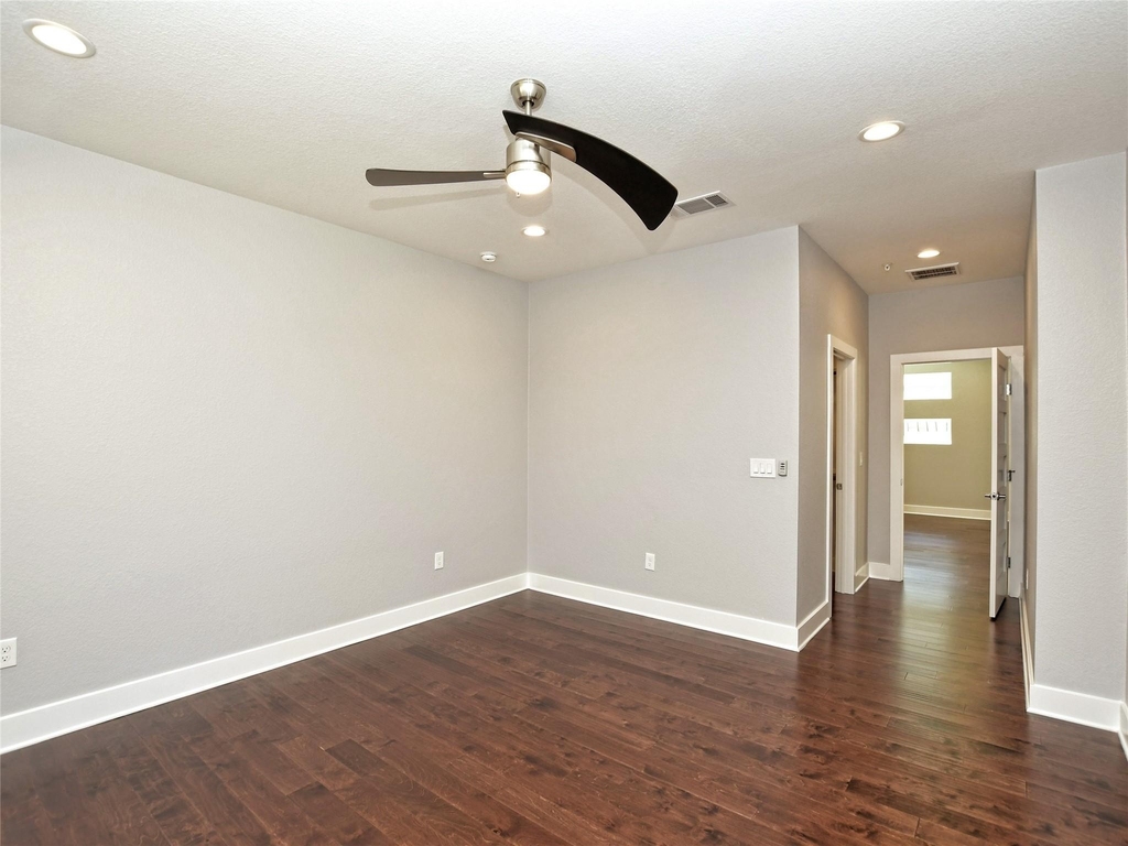 1130 Lott Ave - Photo 18