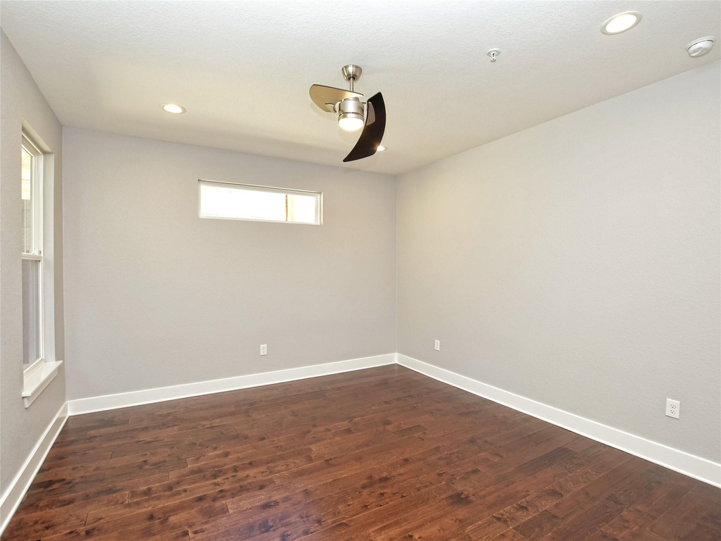 1130 Lott Ave - Photo 16