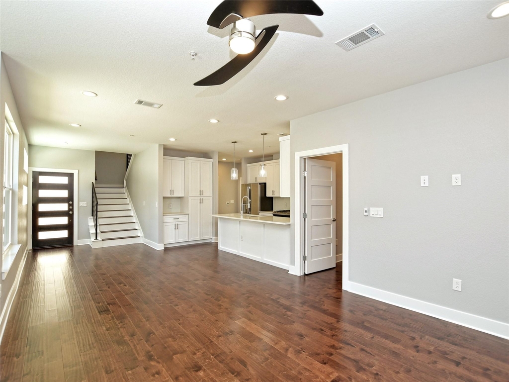 1130 Lott Ave - Photo 6