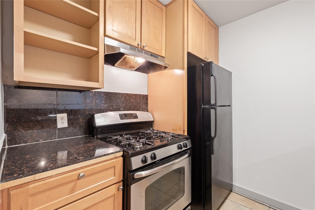 1301 W Ben White Blvd - Photo 6
