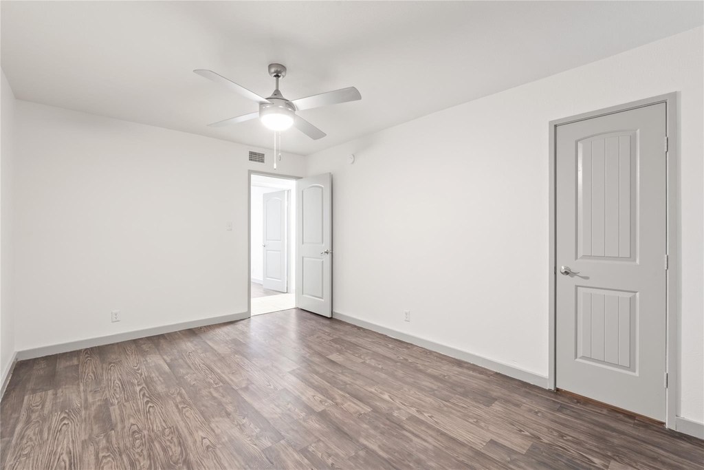1301 W Ben White Blvd - Photo 14