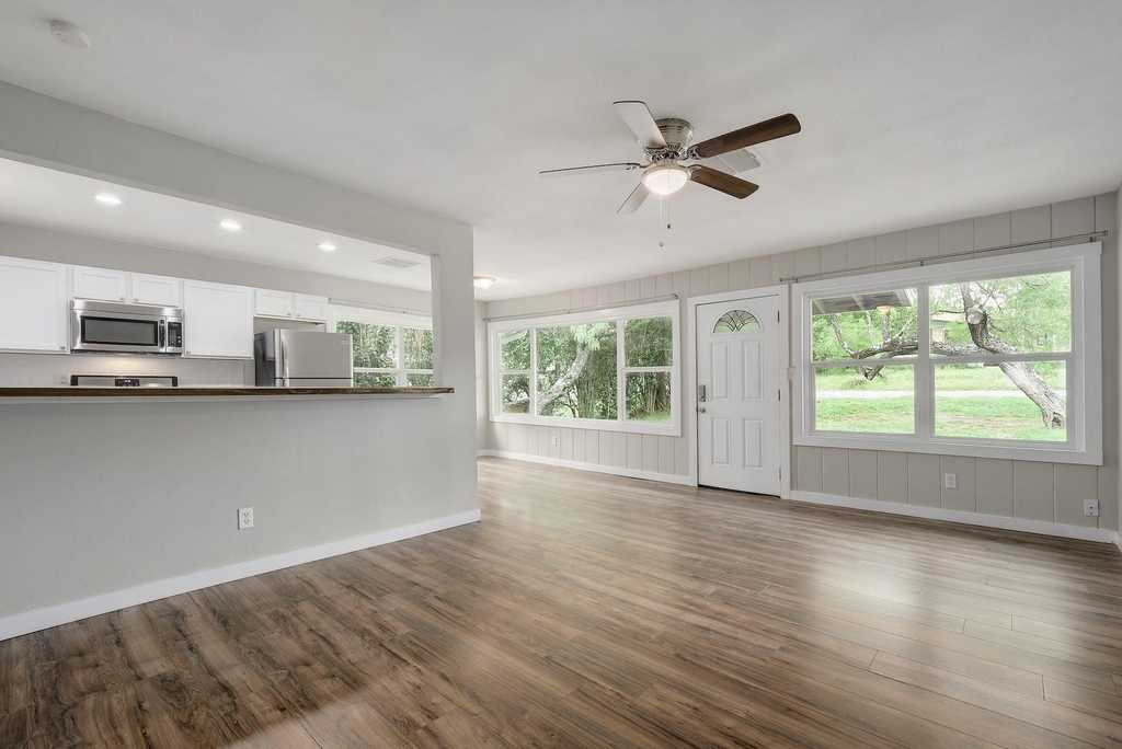 6301 Arnold Dr - Photo 4