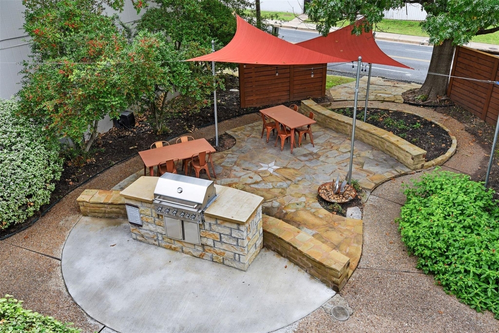 1302 W 24th St - Photo 12