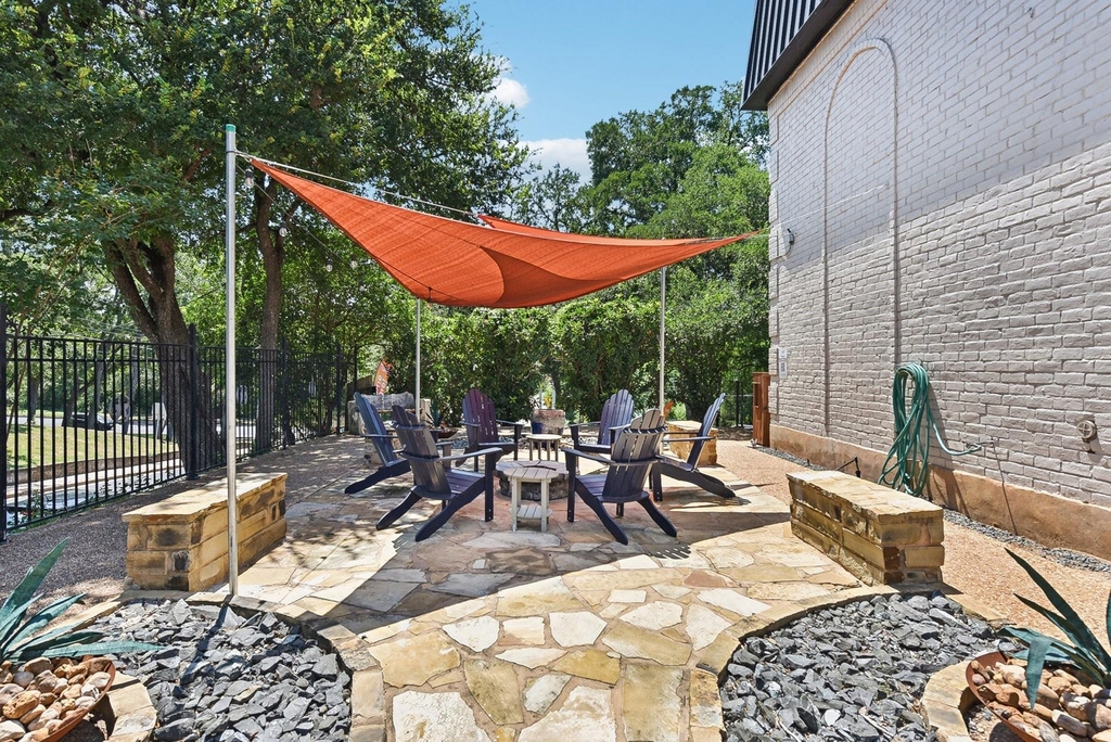 1302 W 24th St - Photo 16