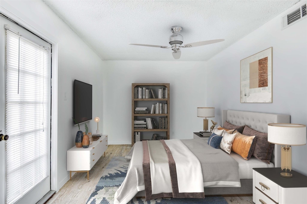 1302 W 24th St - Photo 5