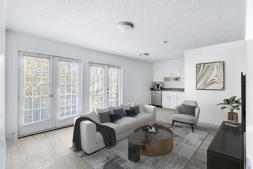 1302 W 24th St - Photo 0