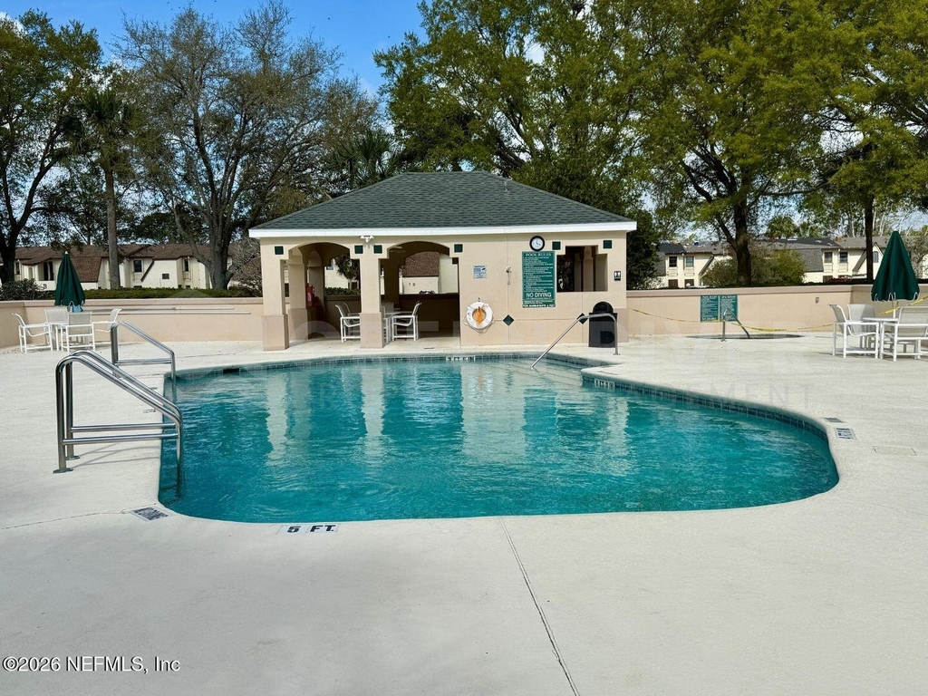 204 Augusta Circle - Photo 32