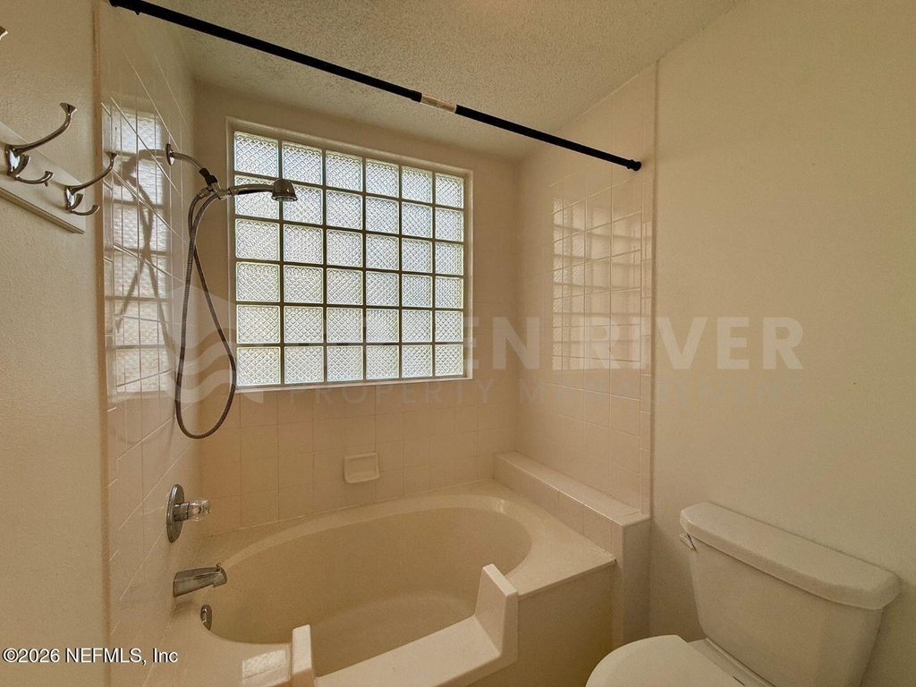 204 Augusta Circle - Photo 17