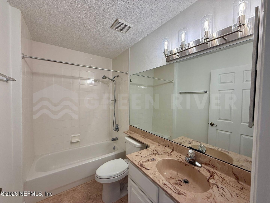 204 Augusta Circle - Photo 21