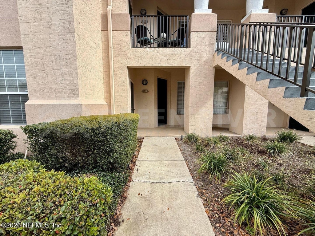 204 Augusta Circle - Photo 0