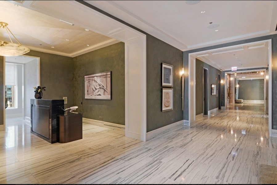 118 E Erie Street - Photo 18