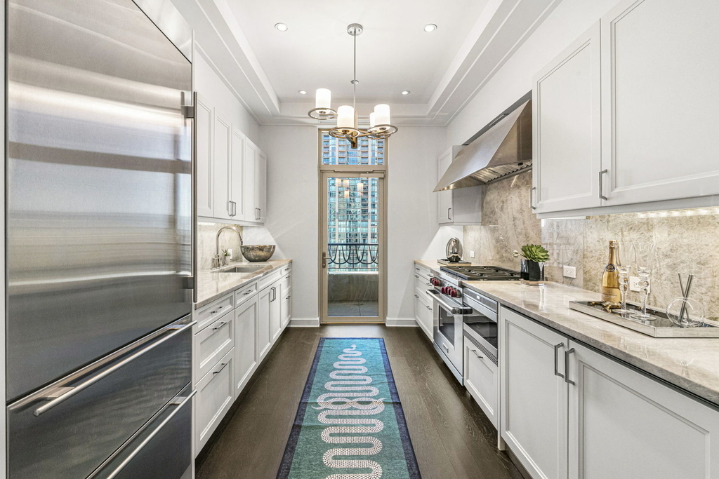 118 E Erie Street - Photo 6