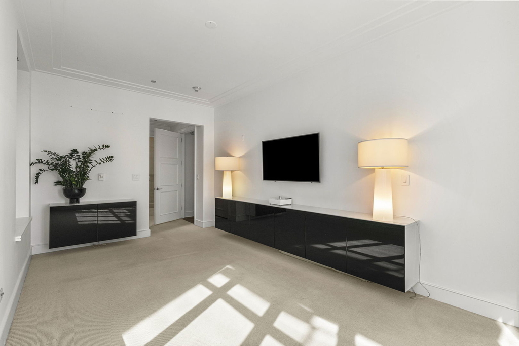 118 E Erie Street - Photo 14