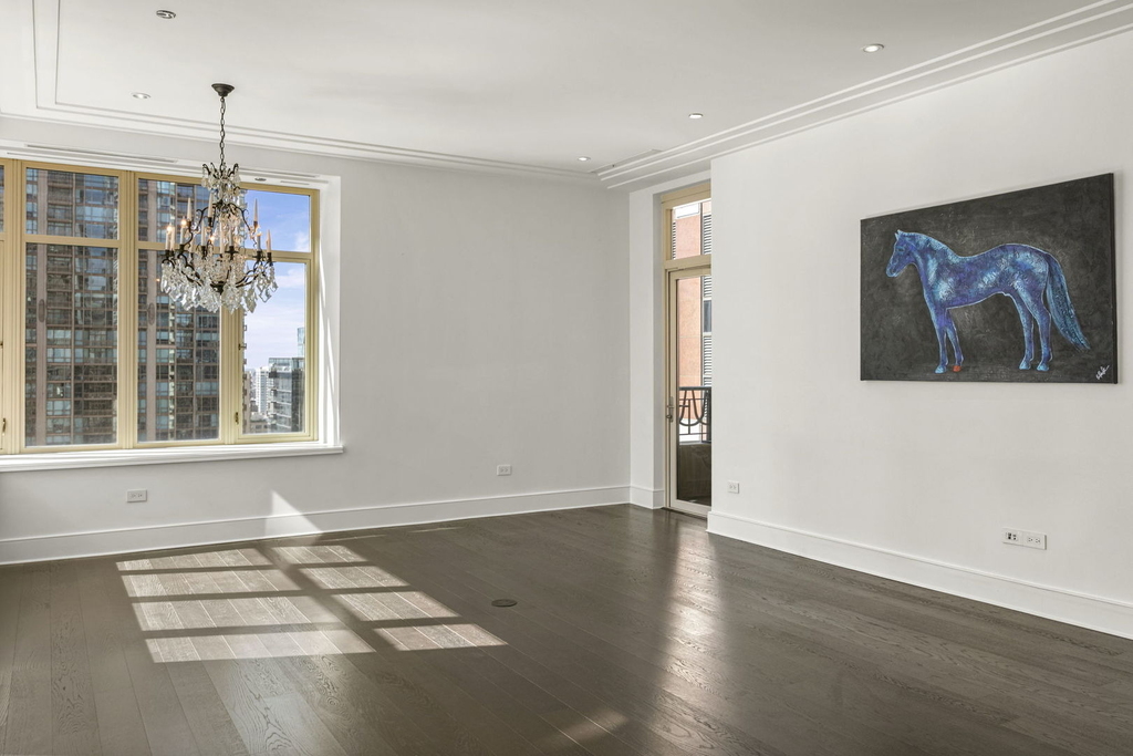 118 E Erie Street - Photo 4