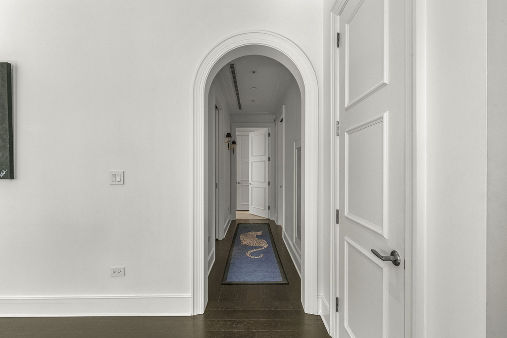 118 E Erie Street - Photo 5