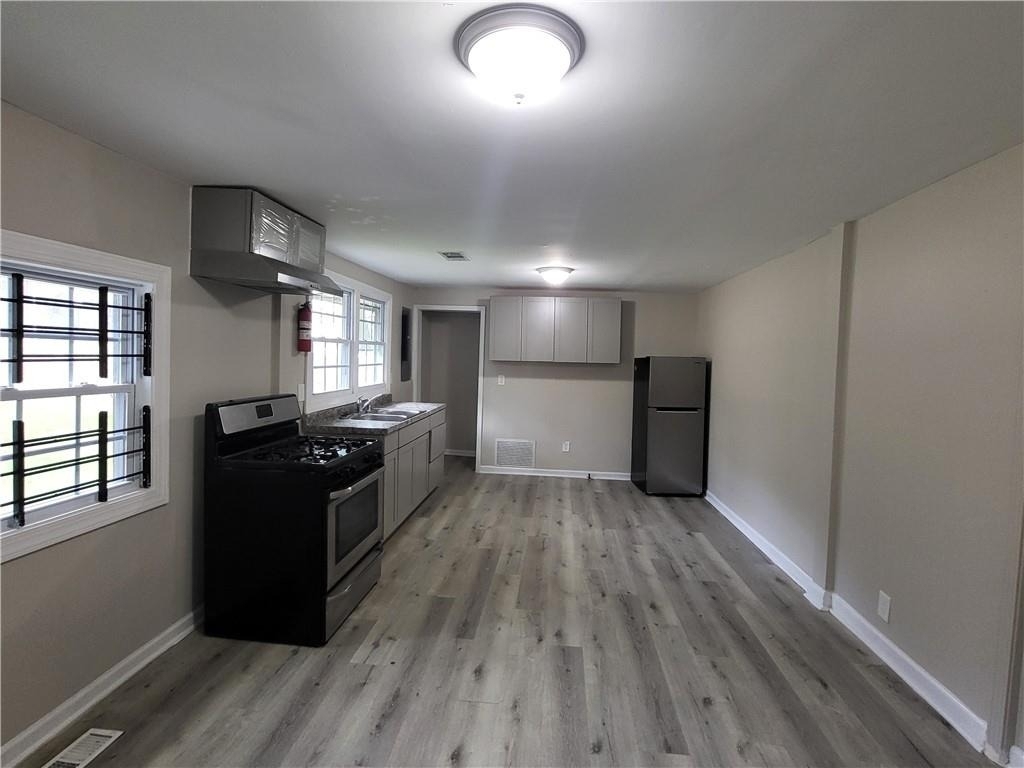 2308 Lakewood Avenue Sw - Photo 1