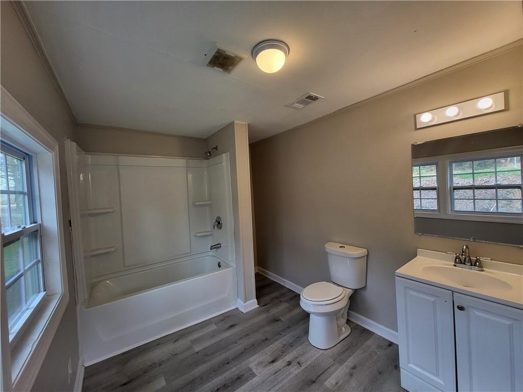 2308 Lakewood Avenue Sw - Photo 3
