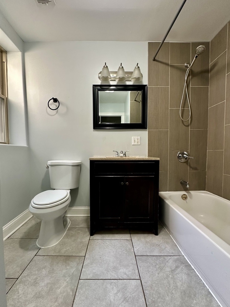 941 E Marquette Road - Photo 7