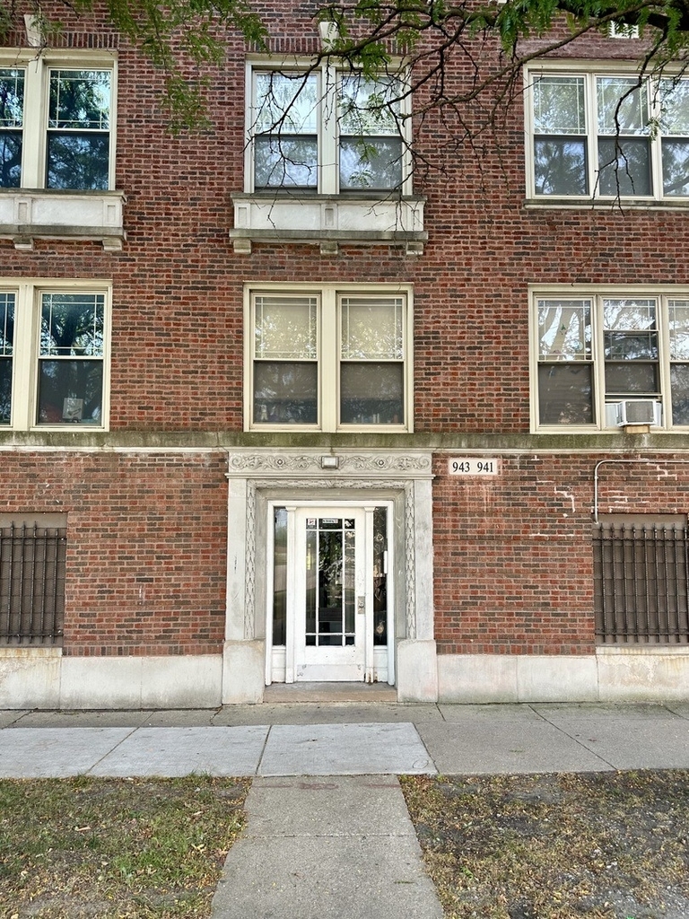 941 E Marquette Road - Photo 1