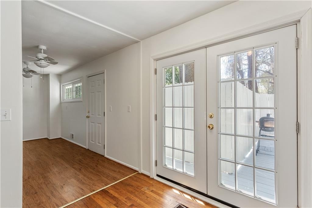 2866 Highland Drive Se - Photo 5