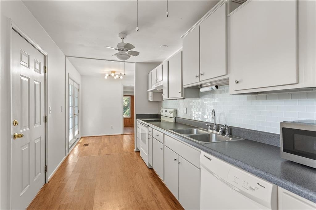 2866 Highland Drive Se - Photo 8