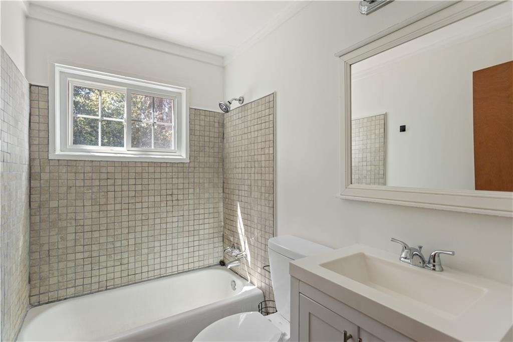 2866 Highland Drive Se - Photo 23