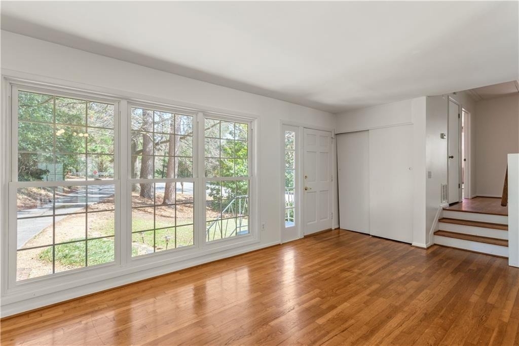 2866 Highland Drive Se - Photo 1