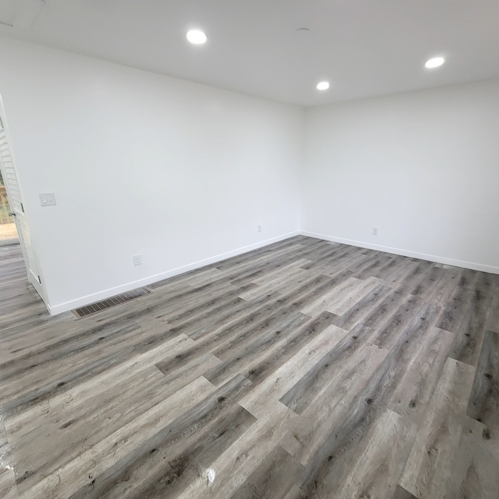 1125 Dallas Street - Photo 6