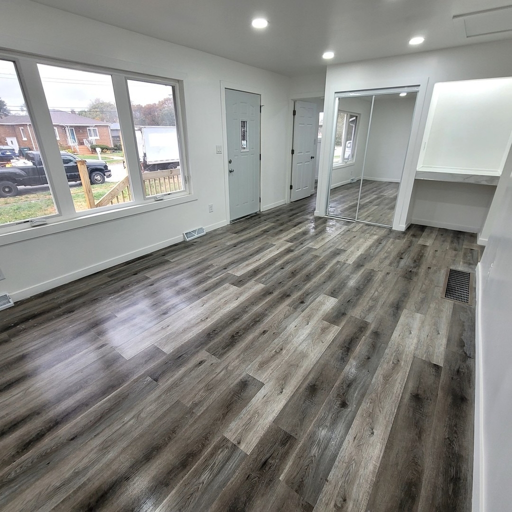 1125 Dallas Street - Photo 4