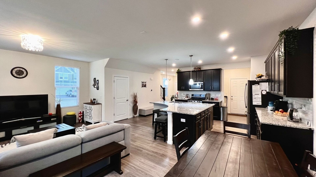 538 Watercress Drive - Photo 4